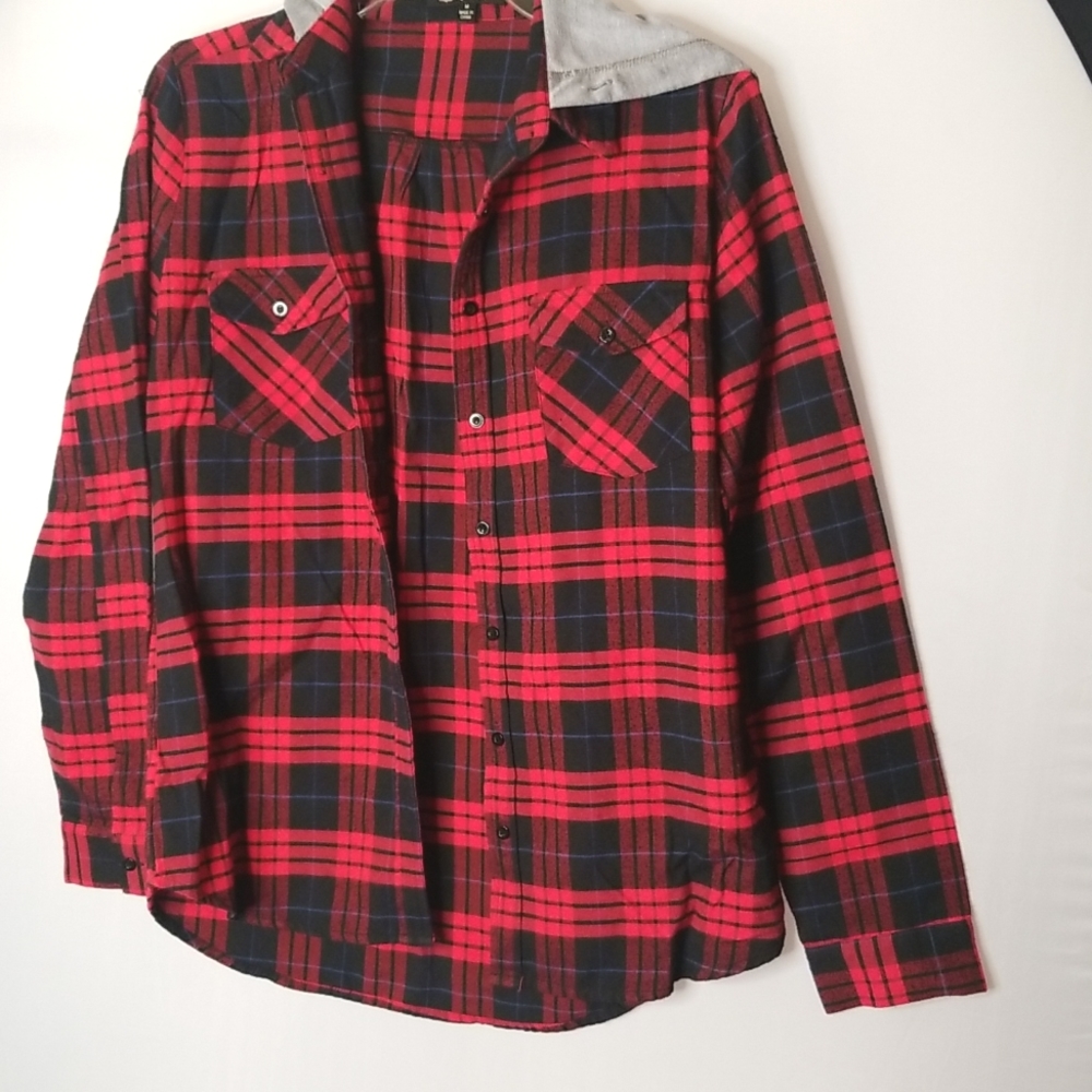 I Joah plaid red shirt/hoodie M Outerwear Shacket Flannel